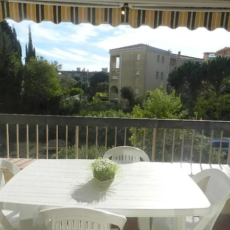 Studio Bormes-les-mimosas, 1 Piece, 4 Personnes - Fr-1-713-143